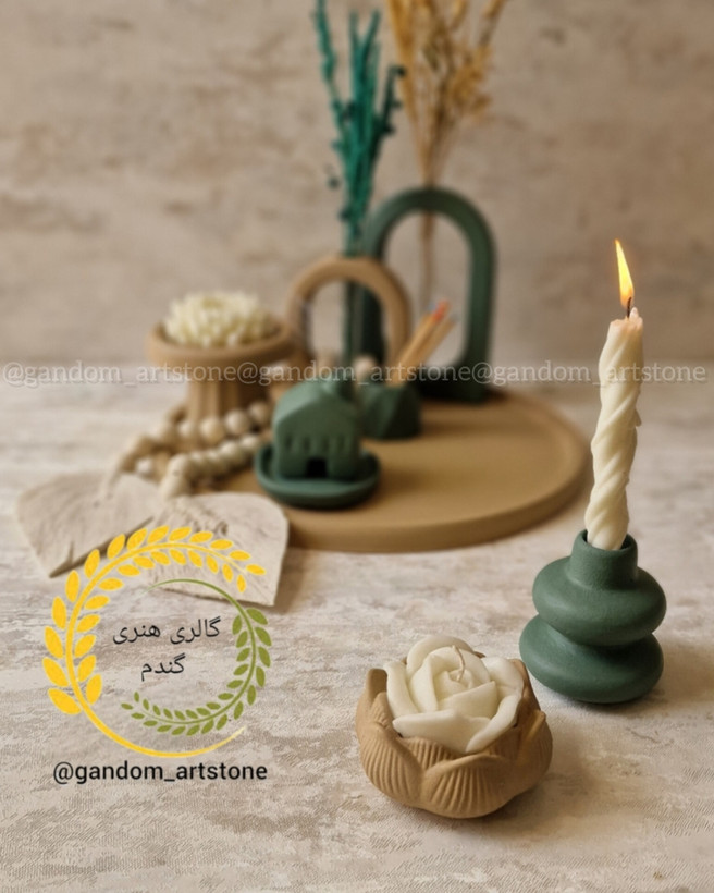 ست دکوری بهمراه شمع و گل خشک و کبریت رانر و تسبیح دکوراتیو