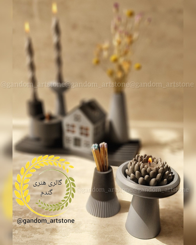 ست کامل دکوری بهمراه گل خشک و شمع ها و کبریت پایه بلند