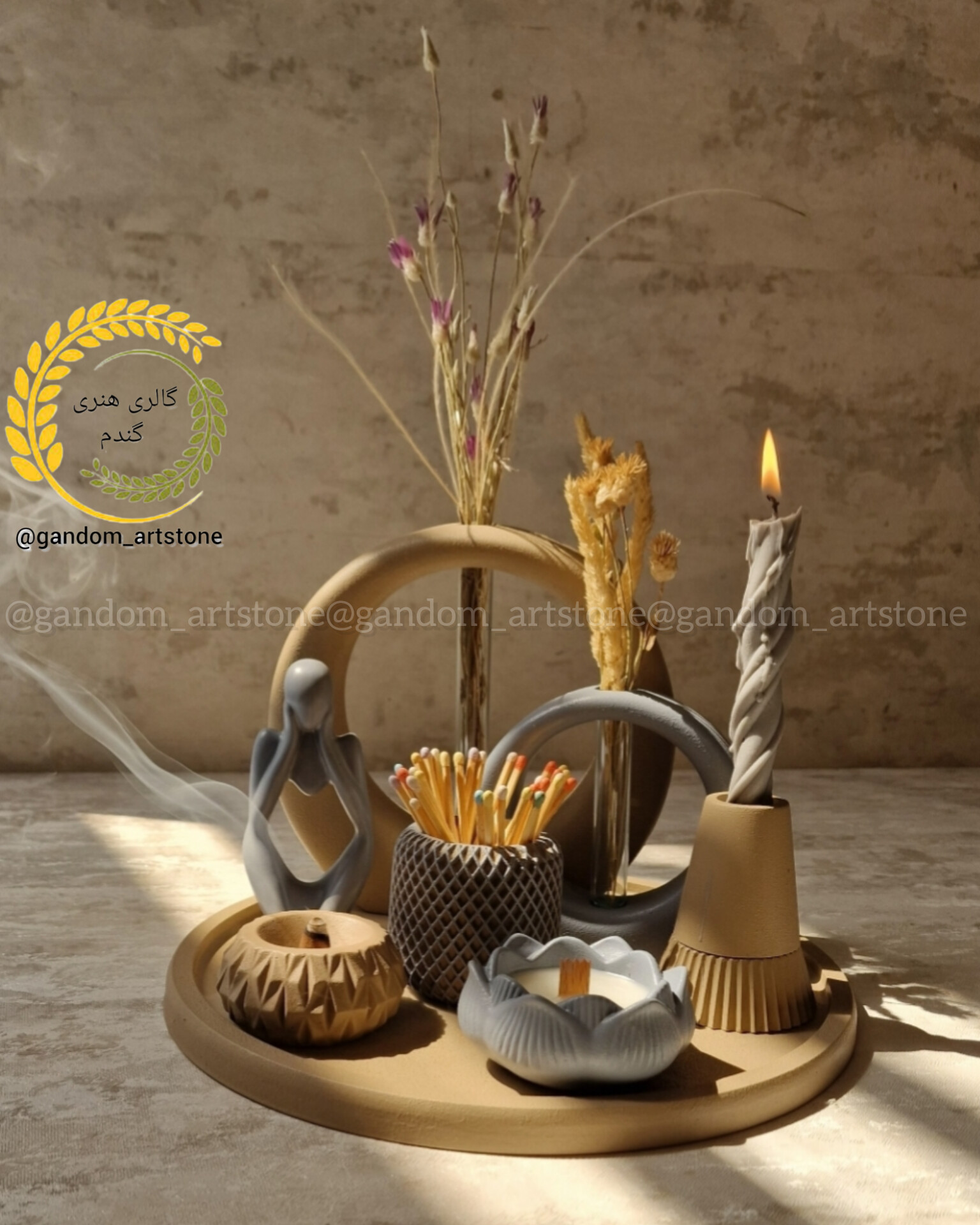 ست دکوری کامل بهمراه گل خشک و شمع ها و کبریت پایه بلند
